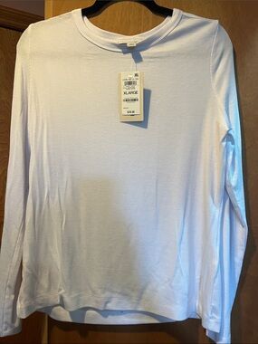 Women’s White Long-Sleeve Crew Neck Top - Size XLarge
